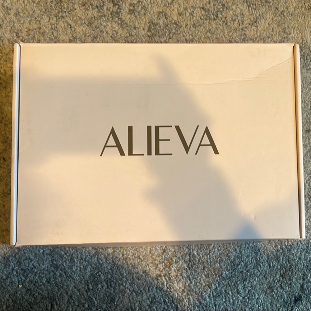 ALIEVA One Shoulder Dress - Elegant Off White